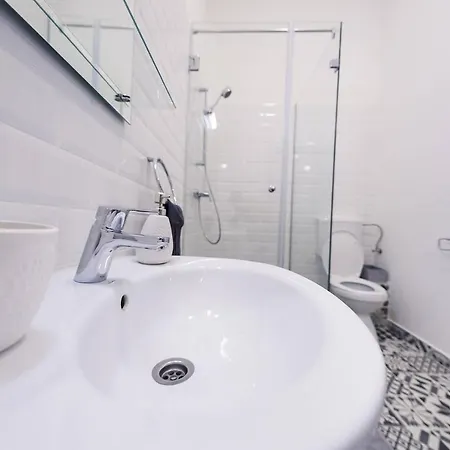 Luxury 1 Apartamento *