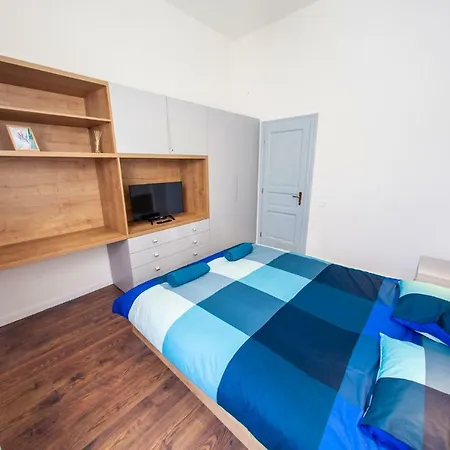 Luxury 1 Apartment *