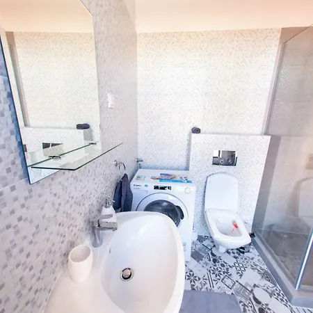 Апартаменти Luxury 1 *