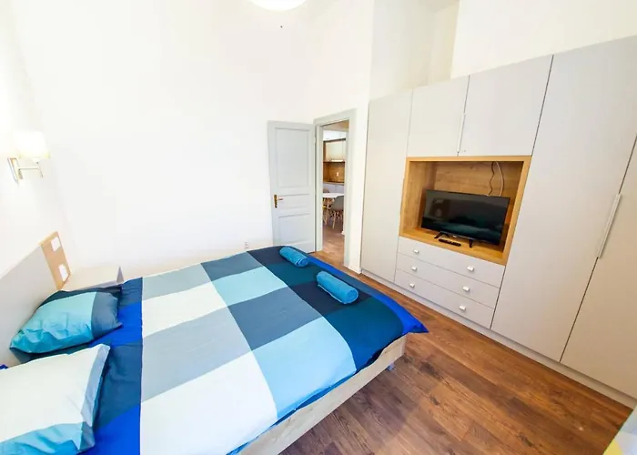 Luxury 1 아파트 *